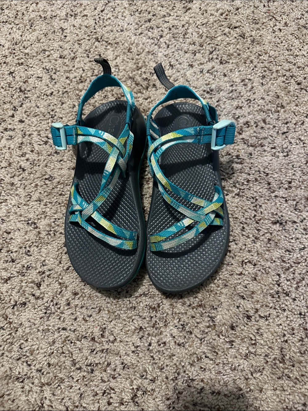 Chaco women’s  size 4 Teal Strap Outdoor Sandals with Patterned Webbing